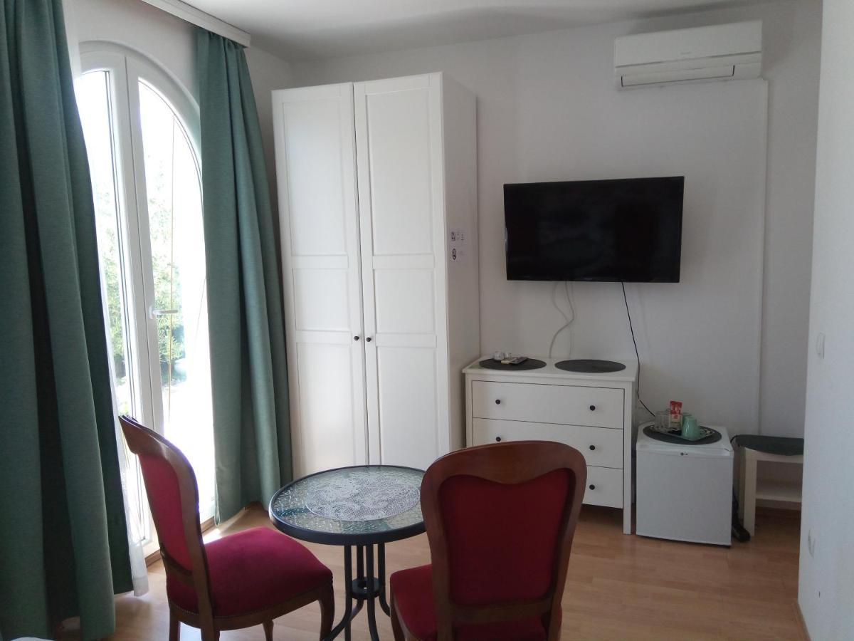 Ana Rooms Đảo Krk Ngoại thất bức ảnh