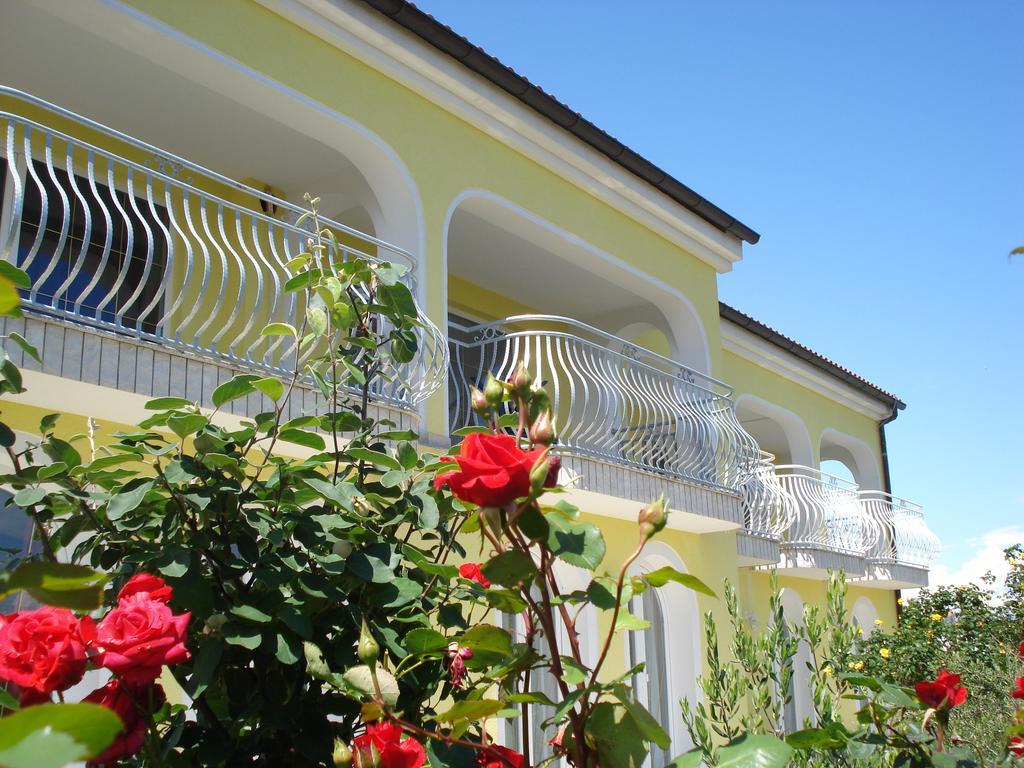Ana Rooms Đảo Krk Ngoại thất bức ảnh